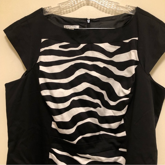 Jones Studio W Size 18 W Black with Black/White Panel Cap Sleeve Sheath Dress - Picture 3 of 12